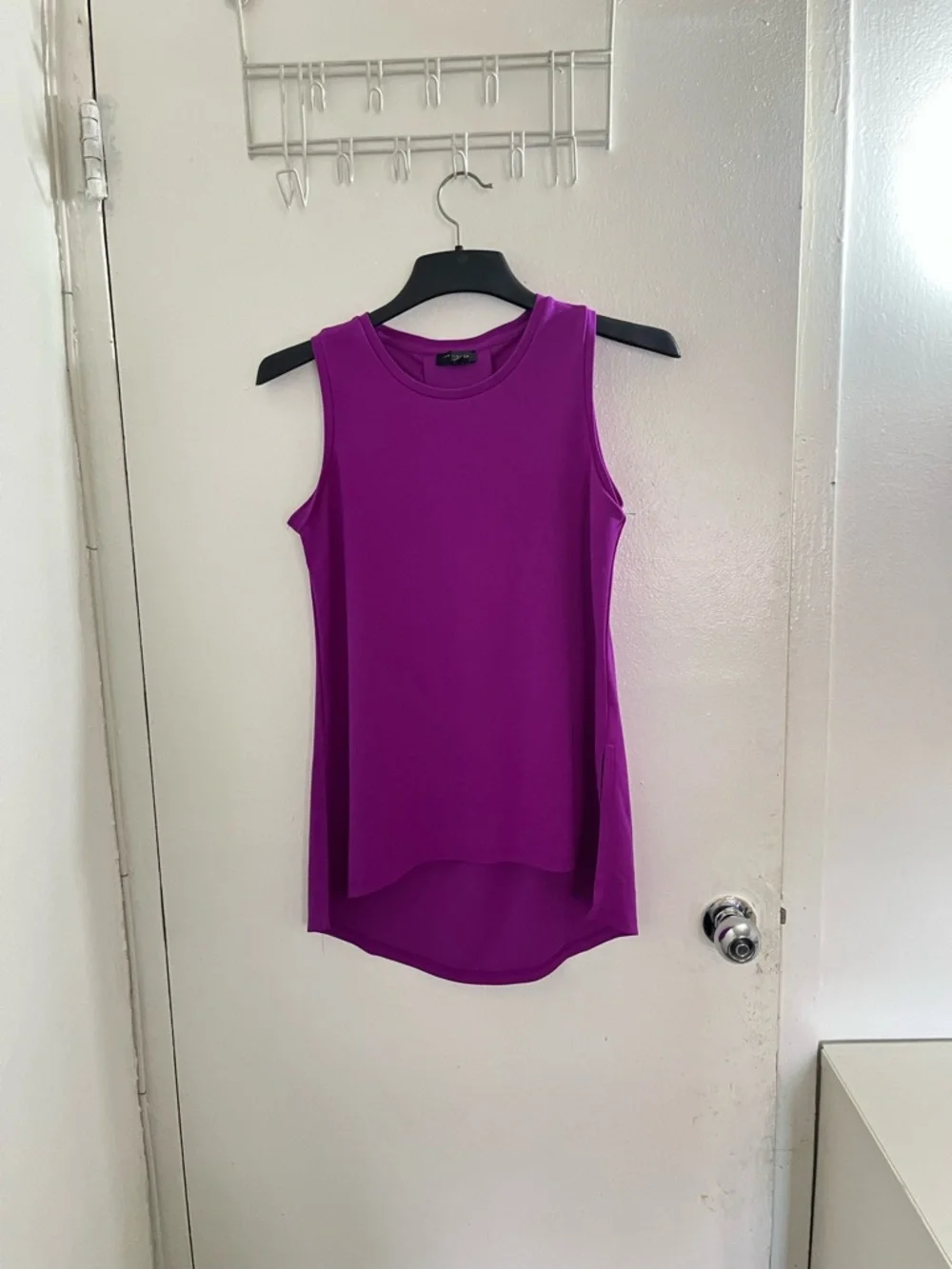 The Limited Fuchsia/Purple High-Low Sleeveless Tank - Picture 2 of 5